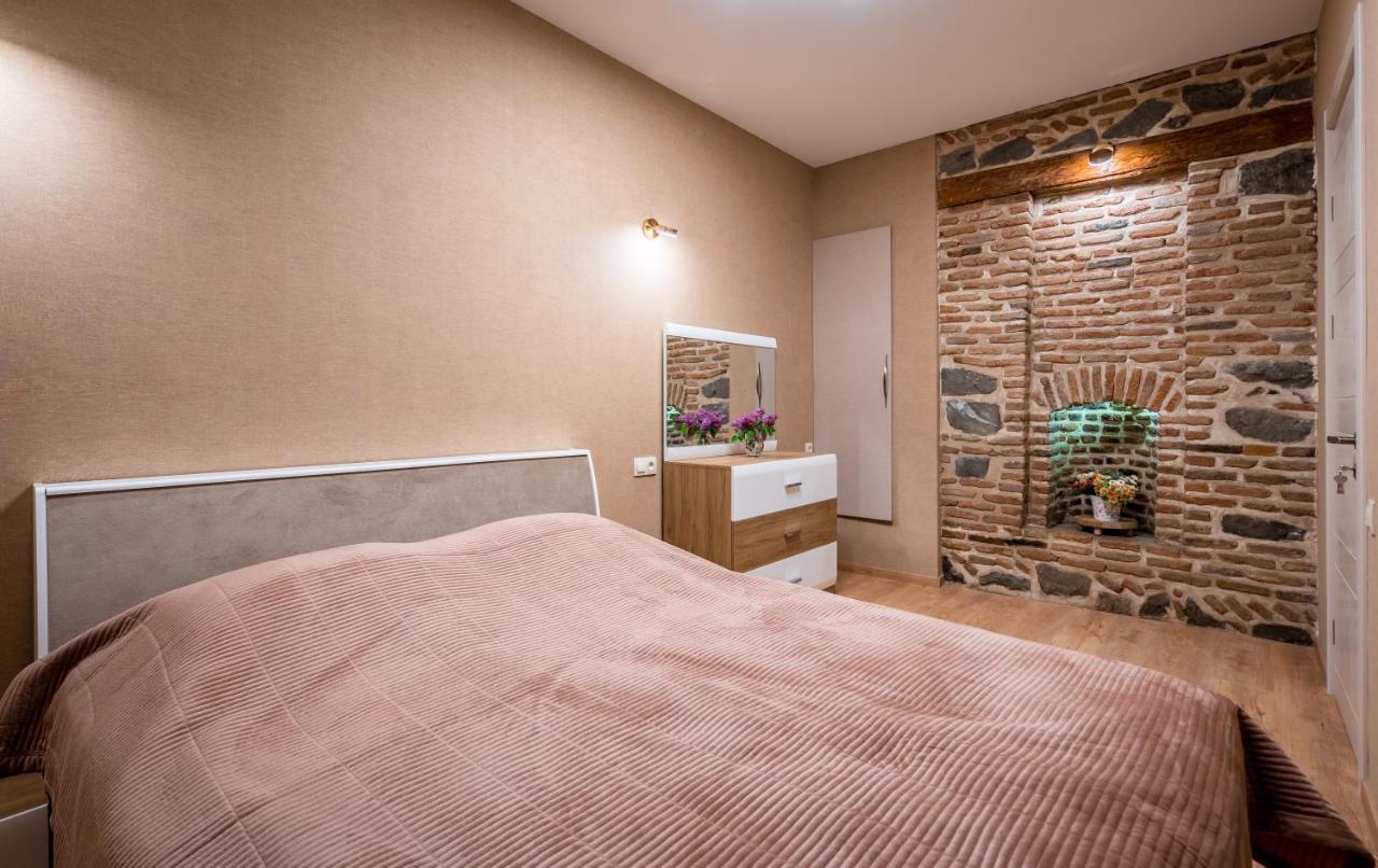 Sololaky Wall Tbilisi Zewnętrze zdjęcie